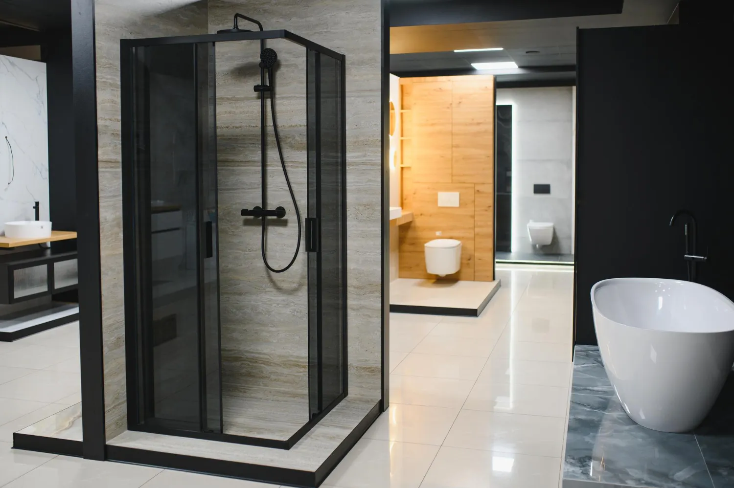 Modern Siyah Çıtalı Duşakabin Modeli